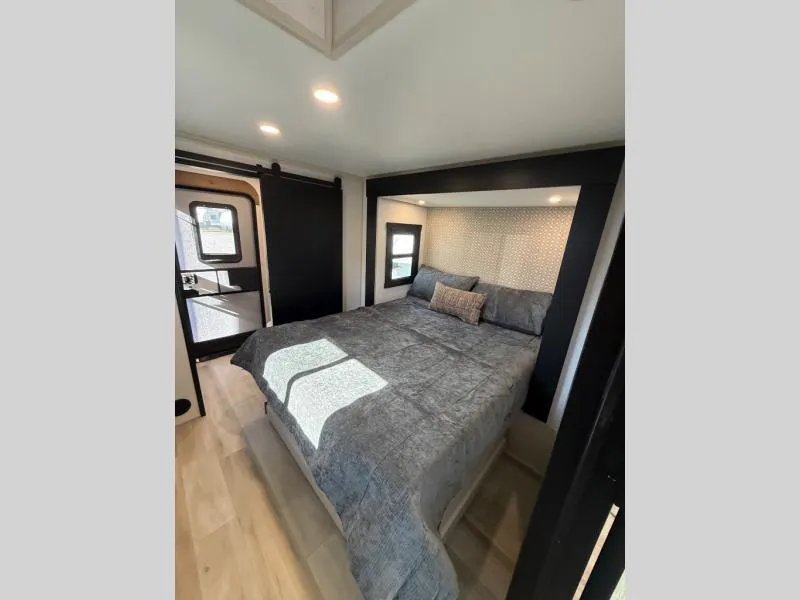 new Fifth Wheel Trailers Forest River  for sale, in Pikeville, KY Thumbnail 18