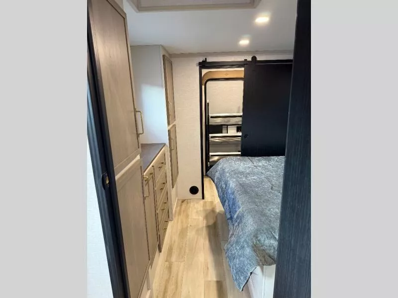 new Fifth Wheel Trailers Forest River  for sale, in Pikeville, KY Thumbnail 7