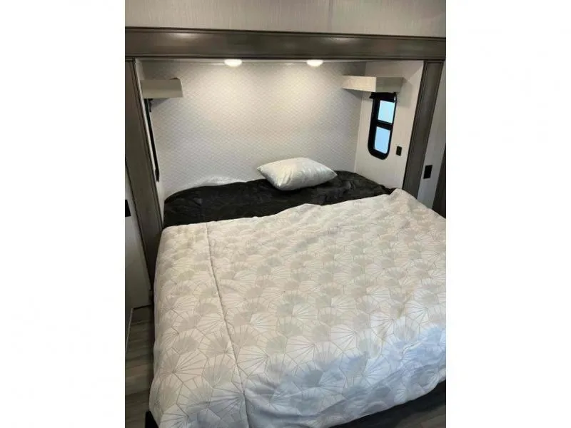 new Fifth Wheel Trailers Forest River  for sale, in Pikeville, KY Thumbnail 11