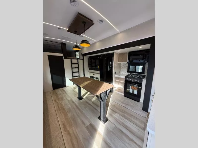 new Fifth Wheel Trailers Forest River  for sale, in Pikeville, KY Thumbnail 9