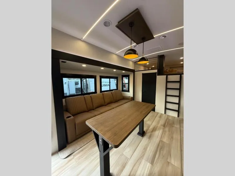 new Fifth Wheel Trailers Forest River  for sale, in Pikeville, KY Thumbnail 12