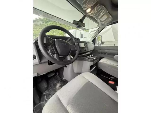 new Camper / RV East To West  for sale, in Pikeville, KY Thumbnail 8