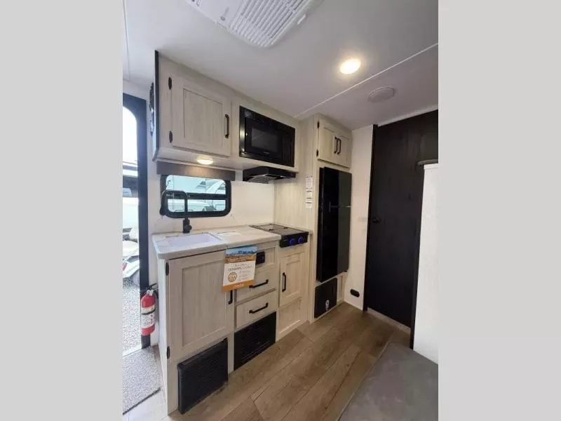 new Travel Trailers Palomino  for sale, in Pikeville, KY Thumbnail 6