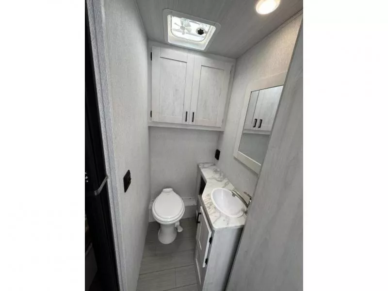 new Camper / RV East To West  for sale, in Pikeville, KY Thumbnail 15