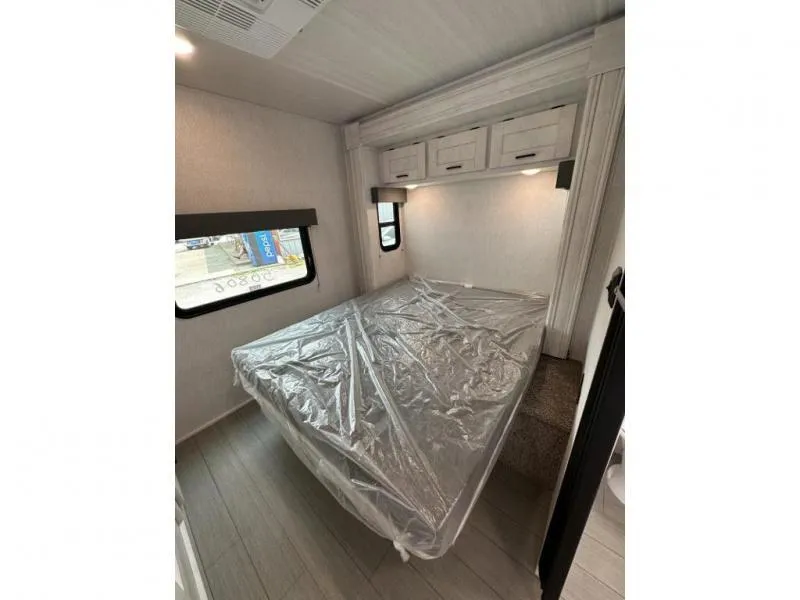 new Camper / RV East To West  for sale, in Pikeville, KY Thumbnail 10