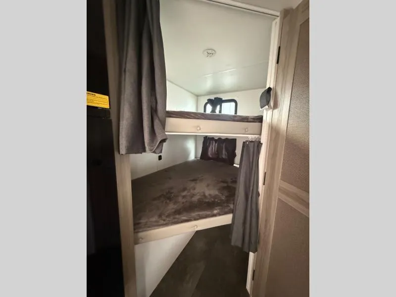 used Travel Trailers Forest River  for sale, in Pikeville, KY Thumbnail 11