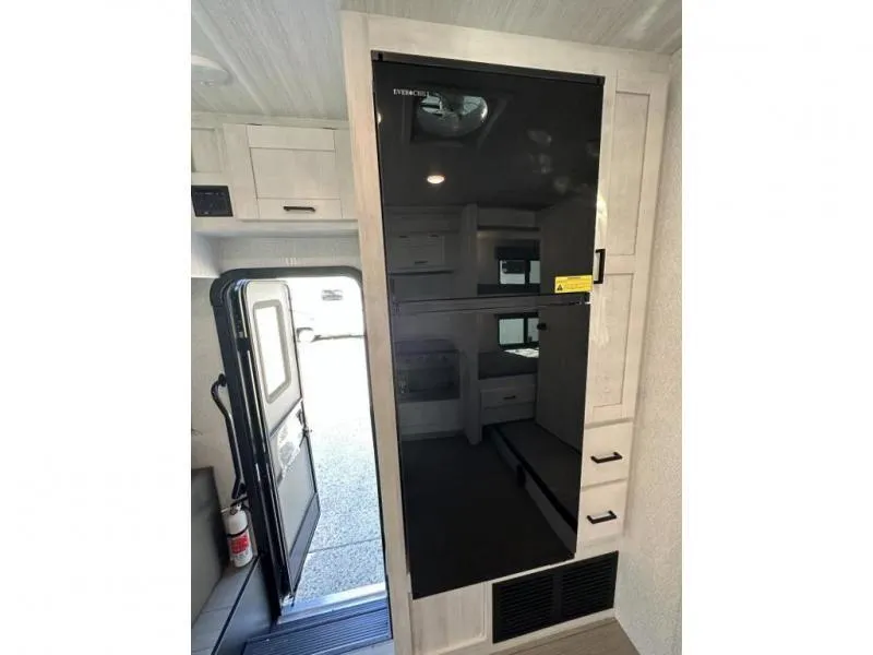 new Camper / RV East To West  for sale, in Pikeville, KY Thumbnail 16