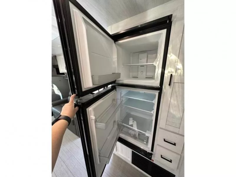 new Camper / RV East To West  for sale, in Pikeville, KY Thumbnail 17