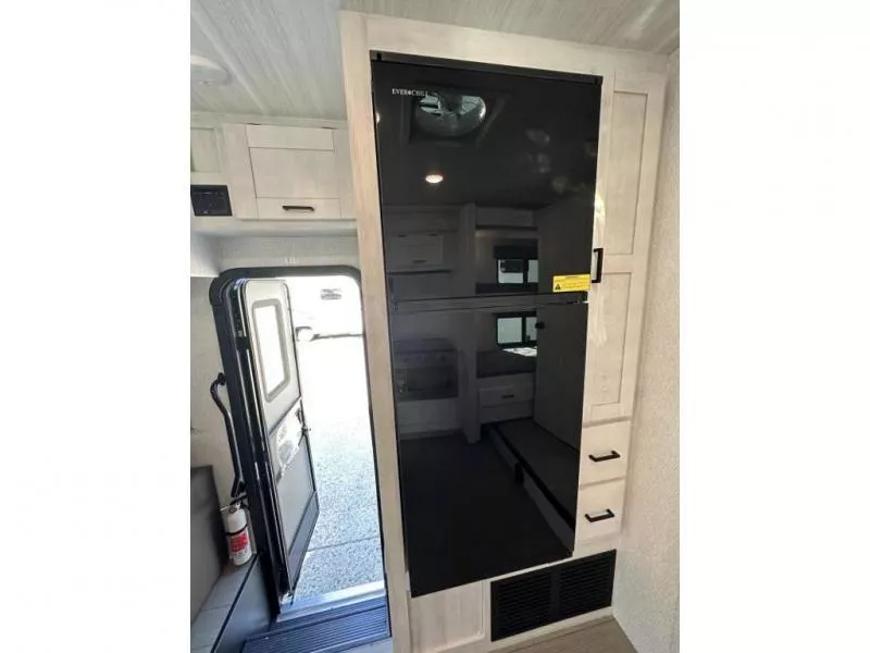 new Camper / RV East To West  for sale, in Pikeville, KY Thumbnail 16