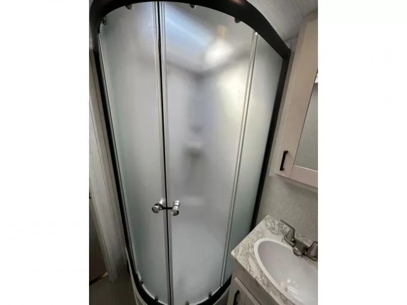 new Camper / RV East To West  for sale, in Pikeville, KY Thumbnail 23