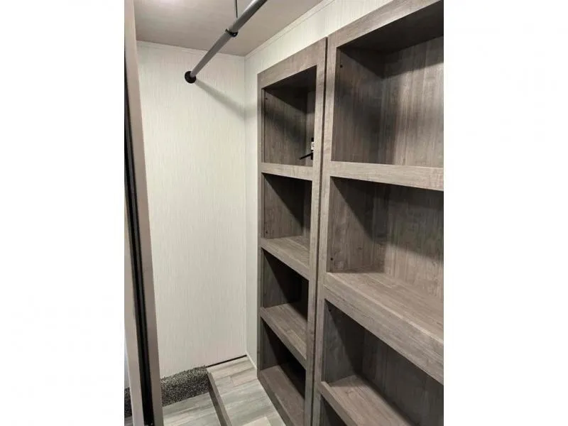 new Fifth Wheel Trailers Forest River  for sale, in Pikeville, KY Thumbnail 5