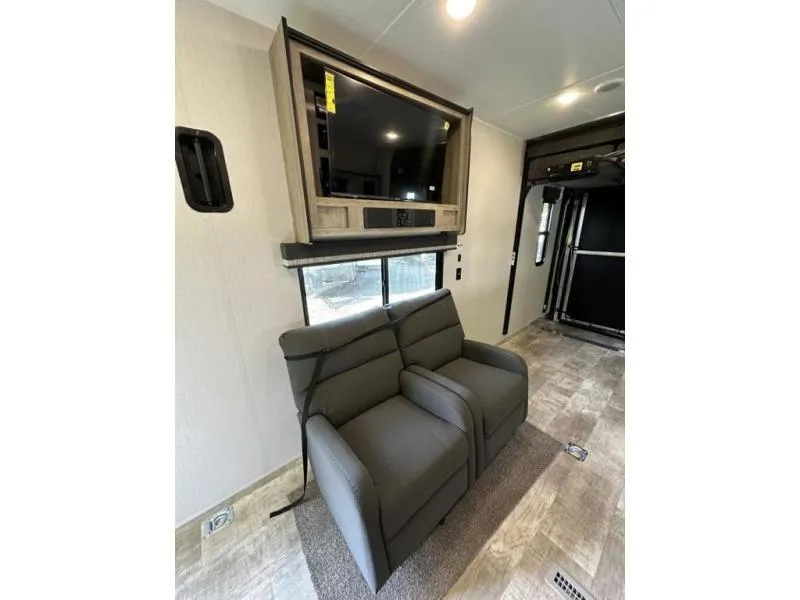 used Other Trailers Palomino  for sale, in Pikeville, KY Thumbnail 10