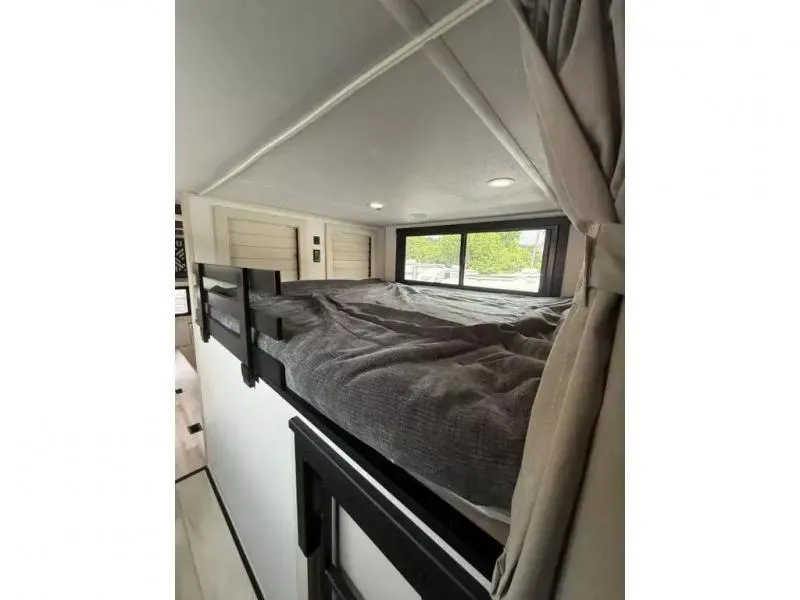 new Fifth Wheel Trailers Forest River  for sale, in Pikeville, KY Thumbnail 24