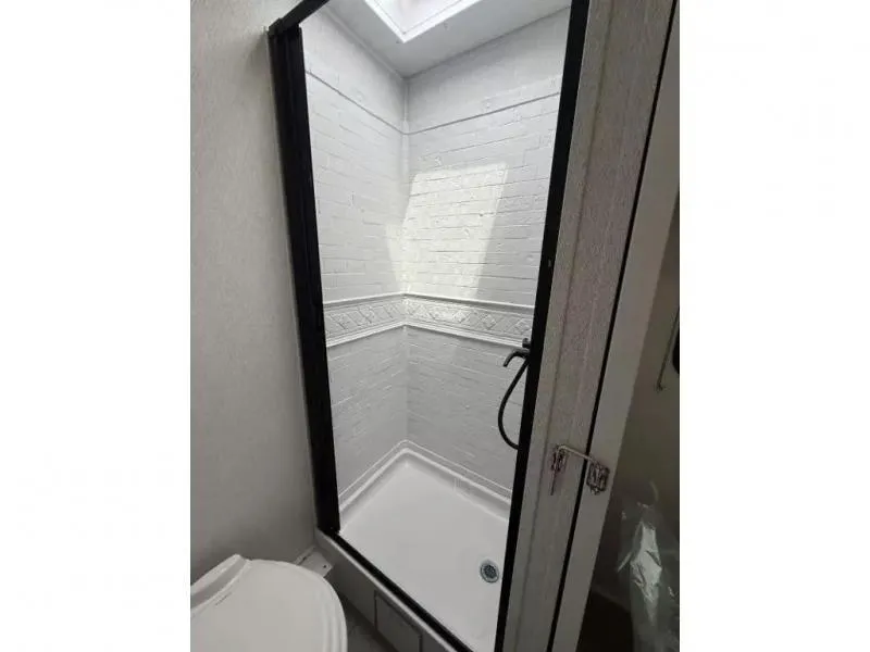 new Camper / RV East To West  for sale, in Pikeville, KY Thumbnail 17