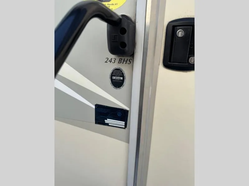 used Travel Trailers Forest River  for sale, in Pikeville, KY Thumbnail 5