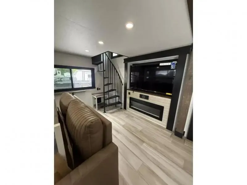 new Fifth Wheel Trailers Forest River  for sale, in Pikeville, KY Thumbnail 10