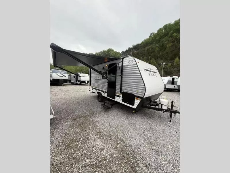 2025 Palomino Puma Camping Edition 16BHCE