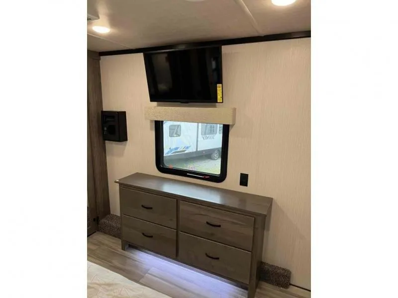 new Fifth Wheel Trailers Forest River  for sale, in Pikeville, KY Thumbnail 6