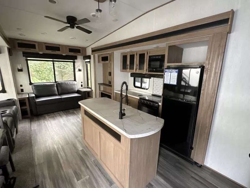 new Fifth Wheel Trailers Forest River  for sale, in Pikeville, KY Thumbnail 4