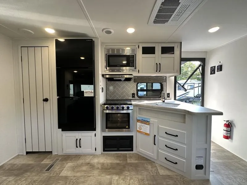 new Travel Trailers Palomino  for sale, in Pikeville, KY Thumbnail 7