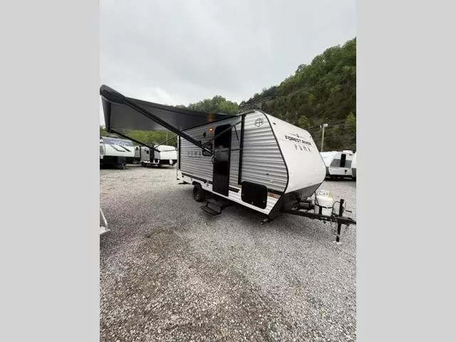 2025 Palomino Puma Camping Edition 16BHCE