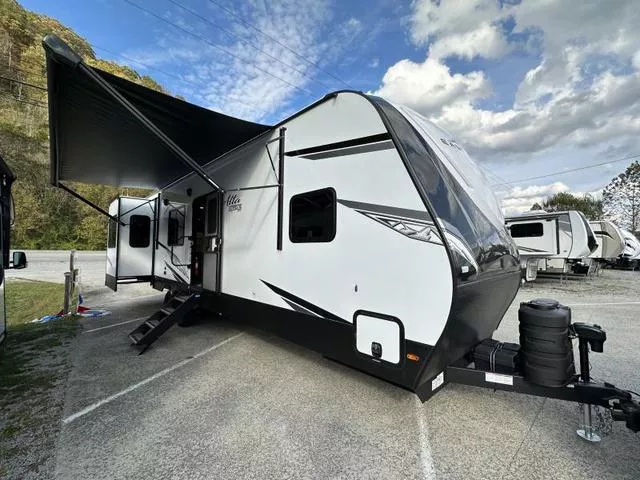 2024 EAST TO WEST Alta 3250KXT