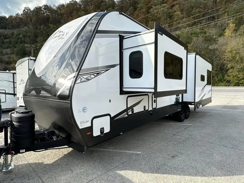 new Travel Trailers East To West  for sale, in Pikeville, KY Thumbnail 4