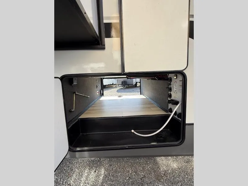 new Fifth Wheel Trailers Forest River  for sale, in Pikeville, KY Thumbnail 6