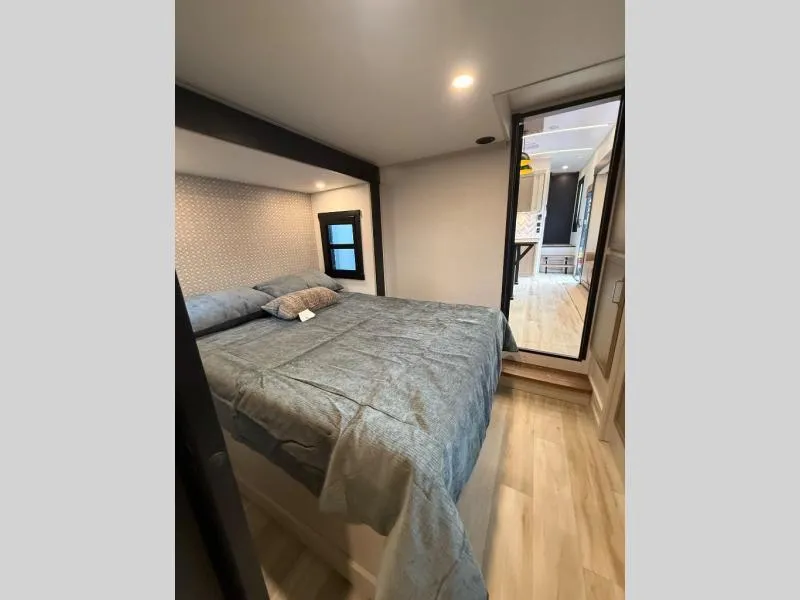 new Fifth Wheel Trailers Forest River  for sale, in Pikeville, KY Thumbnail 18