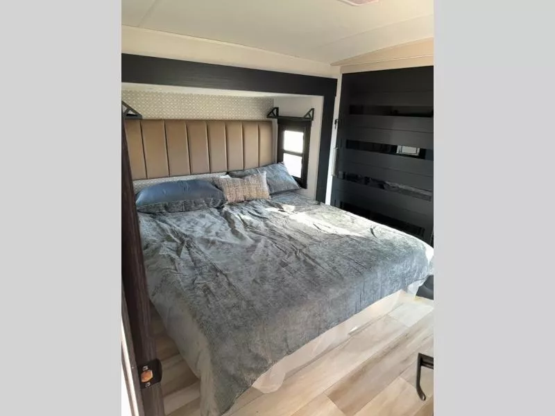 new Fifth Wheel Trailers Forest River  for sale, in Pikeville, KY Thumbnail 7