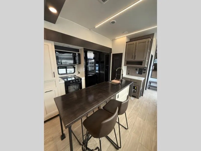 new Fifth Wheel Trailers Forest River  for sale, in Pikeville, KY Thumbnail 8