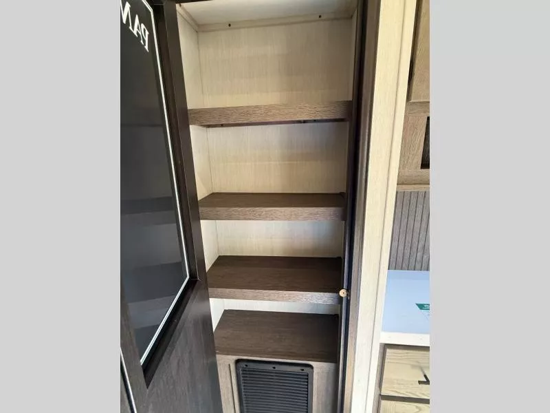 new Fifth Wheel Trailers Forest River  for sale, in Pikeville, KY Thumbnail 10