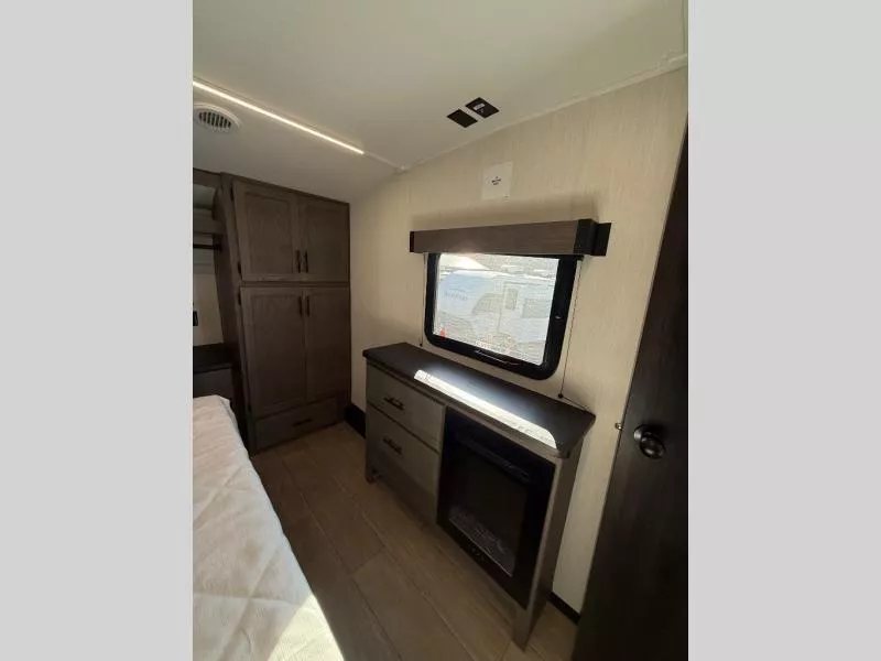 new Fifth Wheel Trailers Forest River  for sale, in Pikeville, KY Thumbnail 28