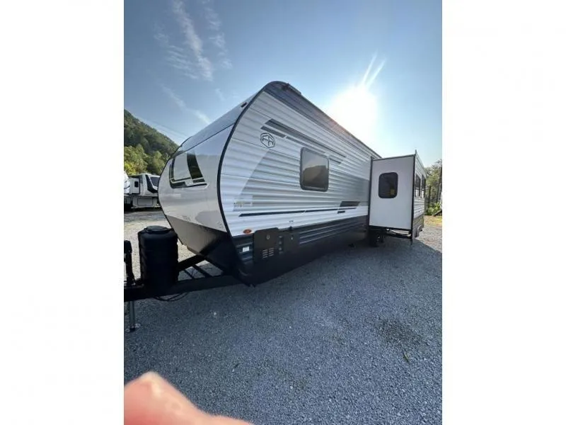 new Travel Trailers Palomino  for sale, in Pikeville, KY Thumbnail 6