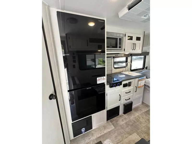 new Travel Trailers Palomino  for sale, in Pikeville, KY Thumbnail 6
