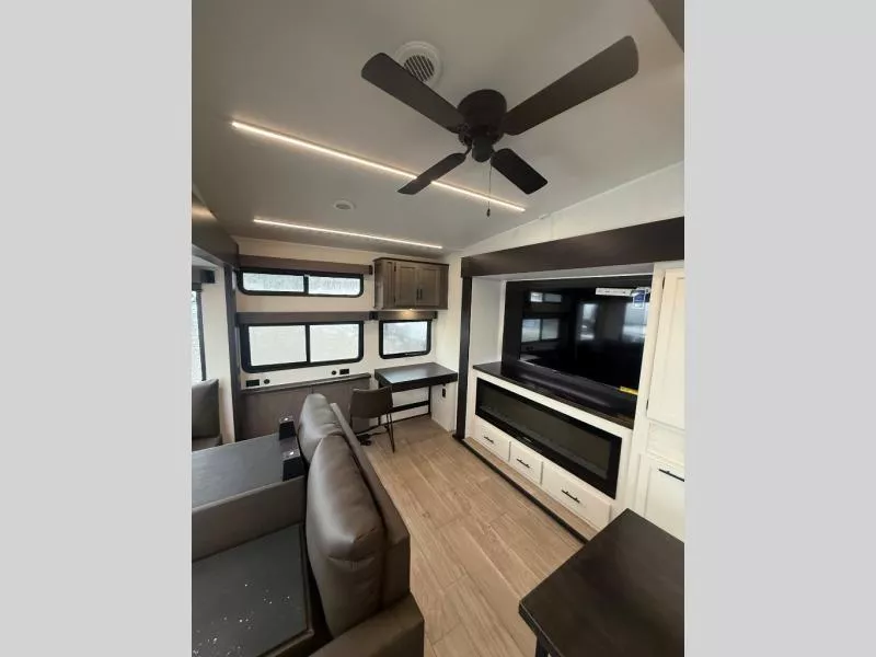 new Fifth Wheel Trailers Forest River  for sale, in Pikeville, KY Thumbnail 9