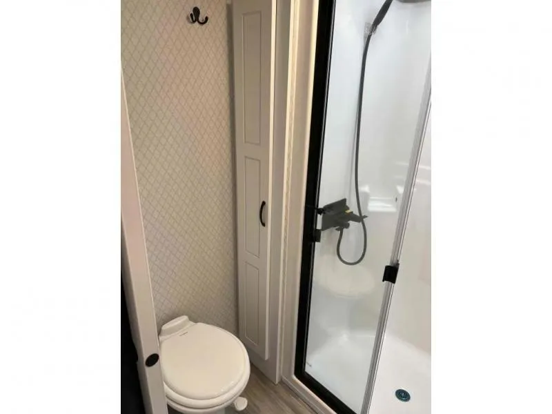 new Fifth Wheel Trailers Forest River  for sale, in Pikeville, KY Thumbnail 7