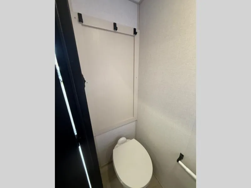 new Fifth Wheel Trailers Forest River  for sale, in Pikeville, KY Thumbnail 10