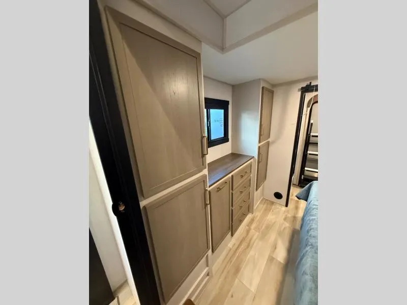 new Fifth Wheel Trailers Forest River  for sale, in Pikeville, KY Thumbnail 17