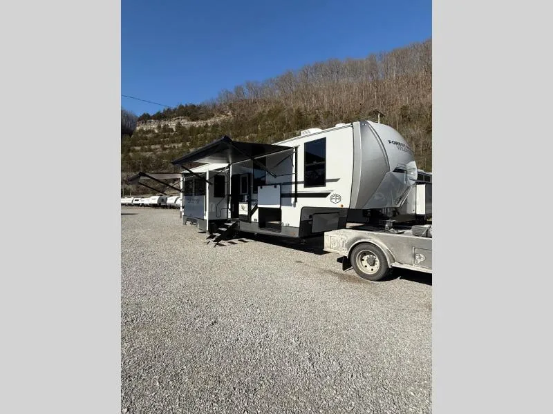 2026 Forest River Wildwood Heritage Glen 376FAM