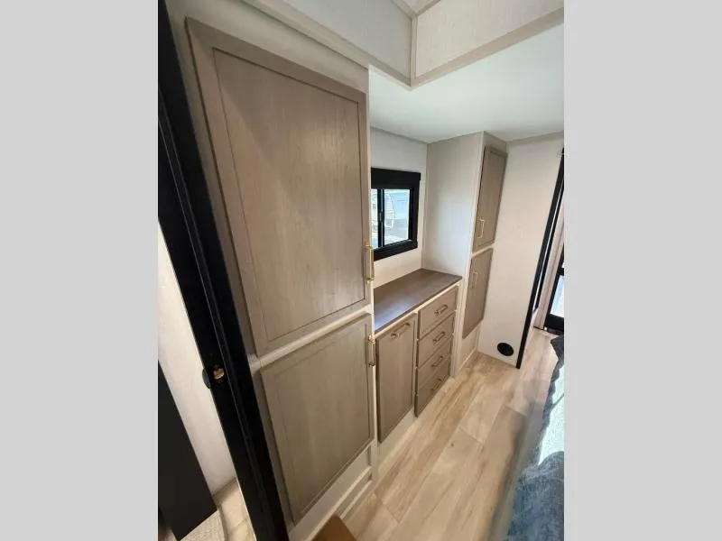 new Fifth Wheel Trailers Forest River  for sale, in Pikeville, KY Thumbnail 19