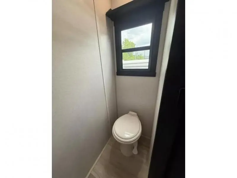 new Fifth Wheel Trailers Forest River  for sale, in Pikeville, KY Thumbnail 28