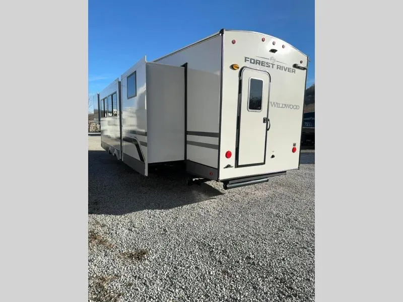 new Fifth Wheel Trailers Forest River  for sale, in Pikeville, KY Thumbnail 4