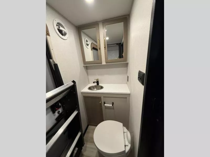 new Fifth Wheel Trailers Forest River  for sale, in Pikeville, KY Thumbnail 18