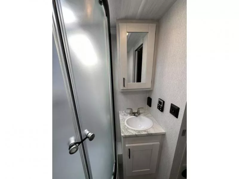 new Camper / RV East To West  for sale, in Pikeville, KY Thumbnail 22