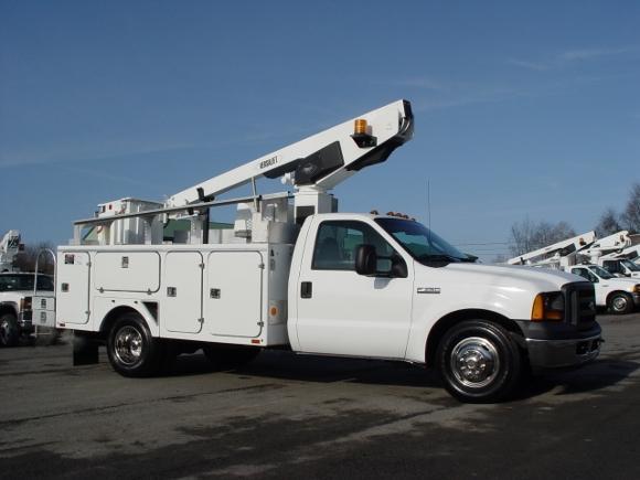 2006 Ford F-350 Bucket Truck 2006 Ford F-350 Bucket Truck
