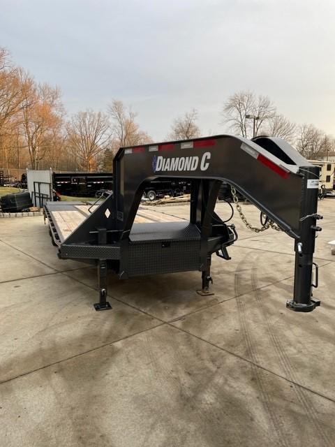 2021 Diamond C Trailers FMAX210 Equipment Trailer 2021 Diamond C Trailers FMAX210 Equipment Trailer