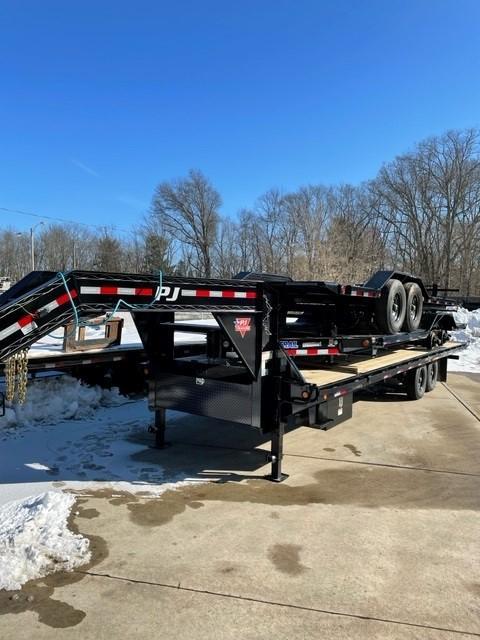 2022 PJ Trailers T9282 Equipment Trailer 2022 PJ Trailers T9282 Equipment Trailer