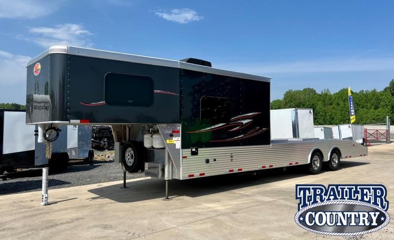 2022 Sundowner Trailers 2922 Series 1786 KM Krawler Hauler Toy Hauler - IN STOCK 2022 Sundowner Trailers 2922 Series 1786 KM Krawler Hauler Toy Hauler - IN STOCK