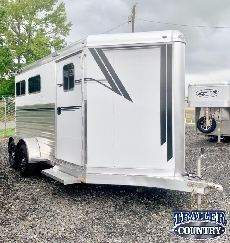 2022 4-Star Trailers 2 Horse Runabout Bumper Pull Slant Load Horse Trailer 2022 4-Star Trailers 2 Horse Runabout Bumper Pull Slant Load Horse Trailer